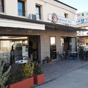 https://caffetteria-dellangolo.emilia-romagnahotels.net