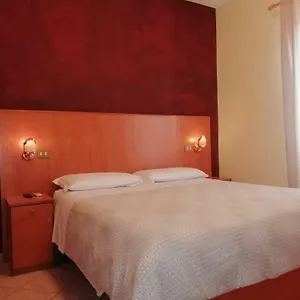 https://volusia-house.it-romehotels.com